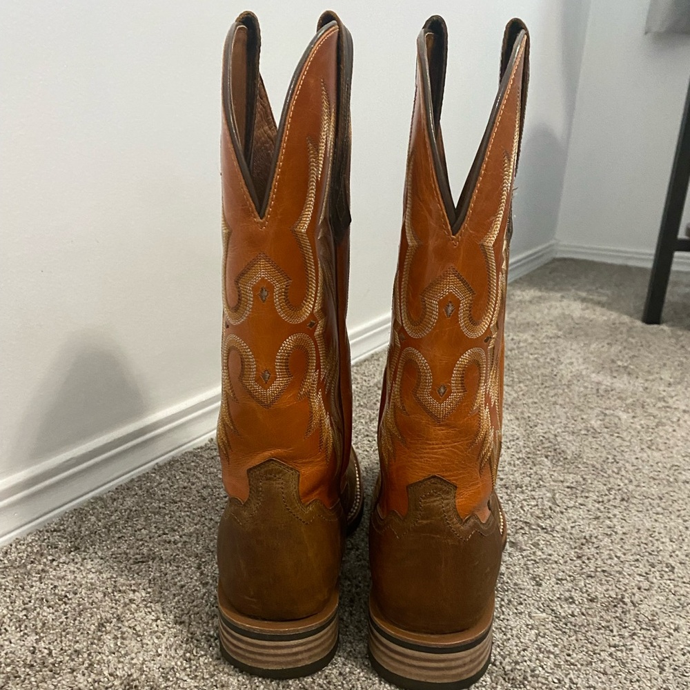 Ariat Western Cowboy Boots - Picture 4 of 9